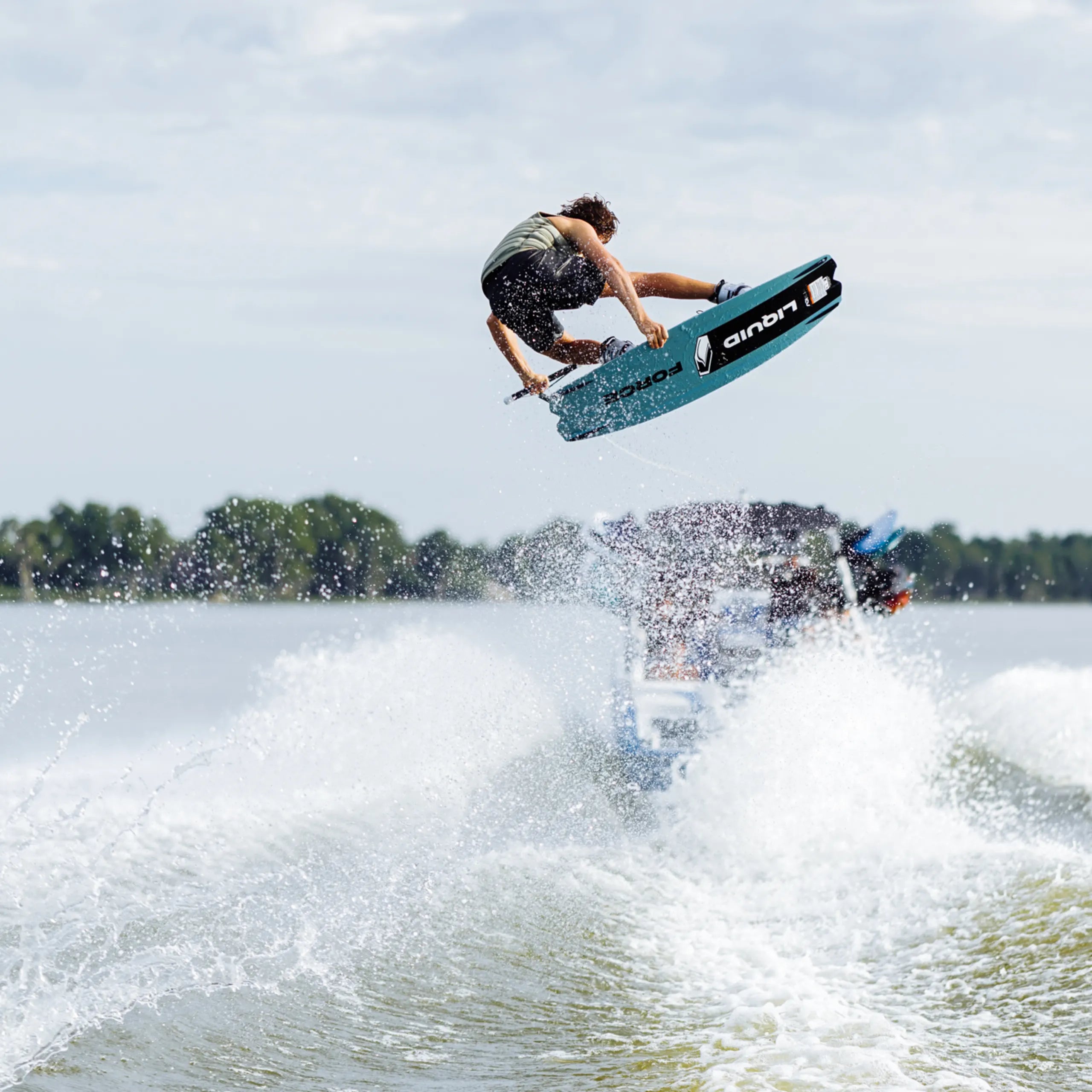 Liquid Force Remedy Wakeboard - Action 1
