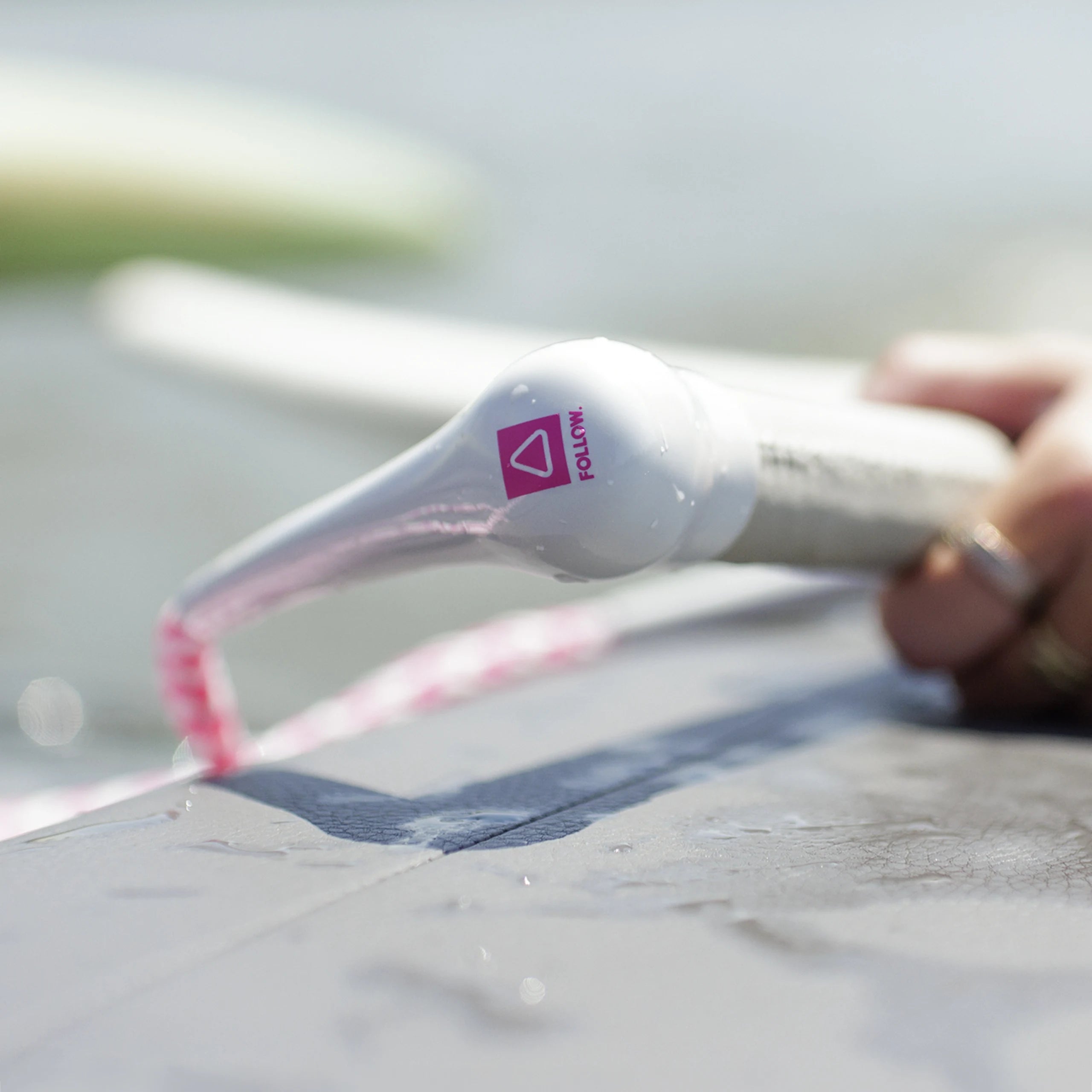 Follow Basic Wakeboard Rope & Handle - Pink - action photo