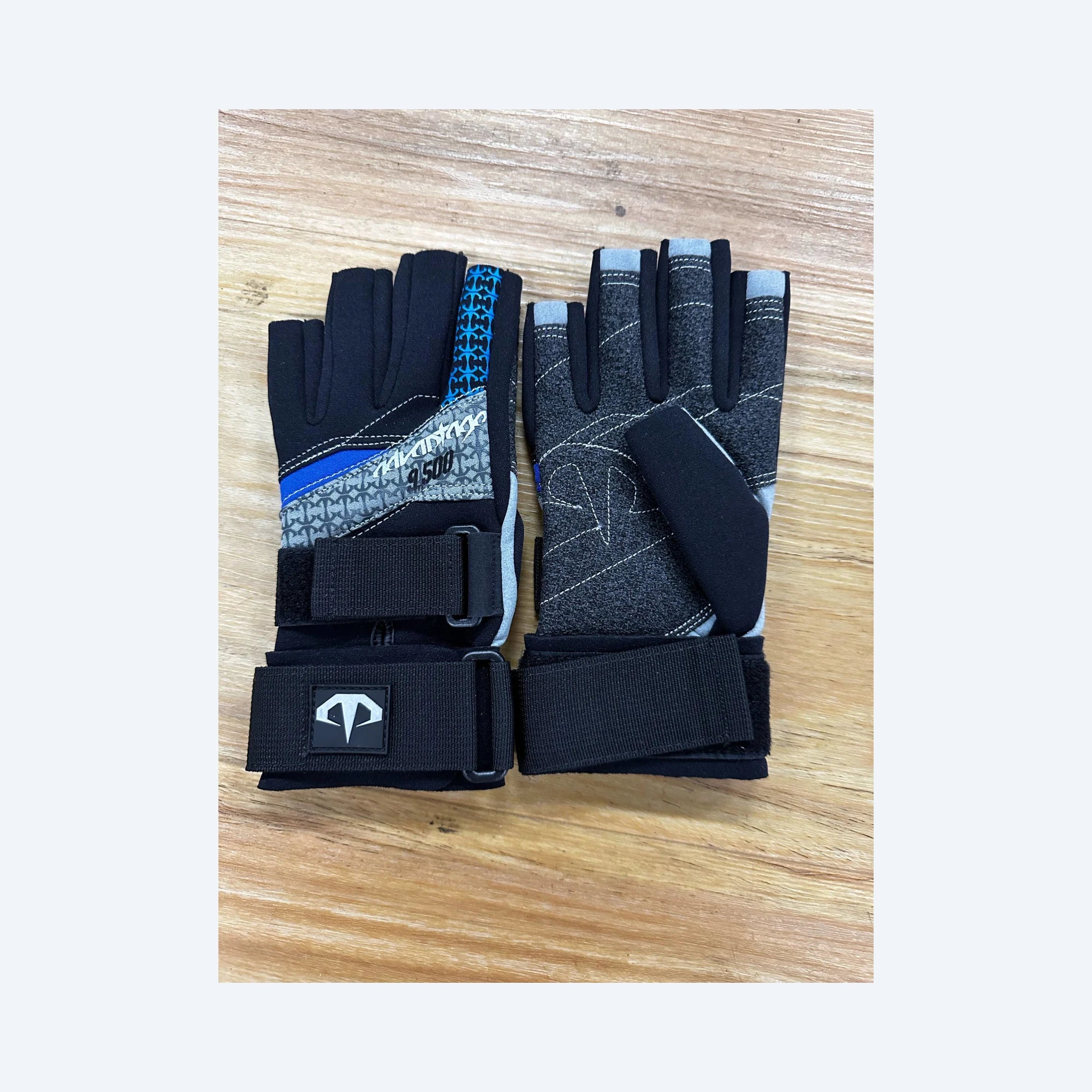 Advantage 9500 Glove